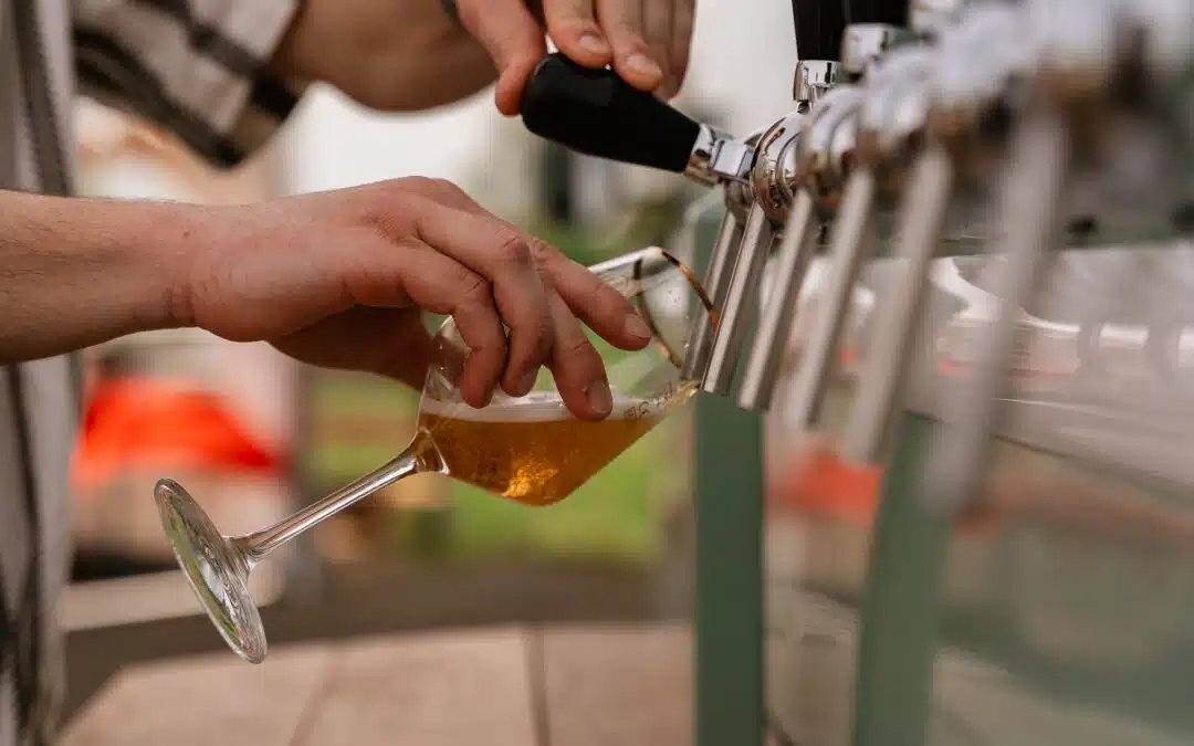 Découvrez les bières d’Alsace : une immersion gustative dans le berceau de la bière